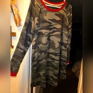 Camouflage dress with long sleeves!
